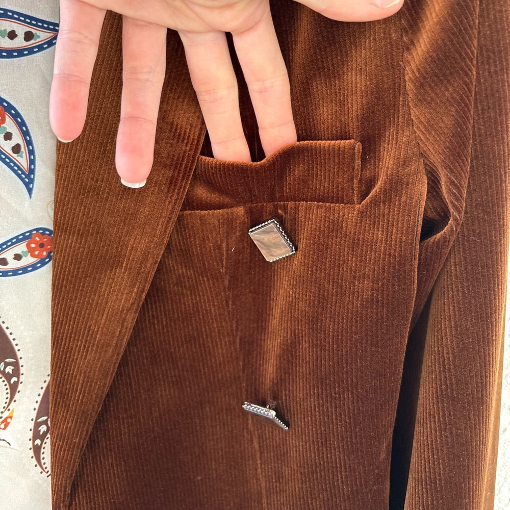 Oo La La Brown Velour Blazer Jacket Paisley Lining Peak Lapels Small - Picture 6 of 9